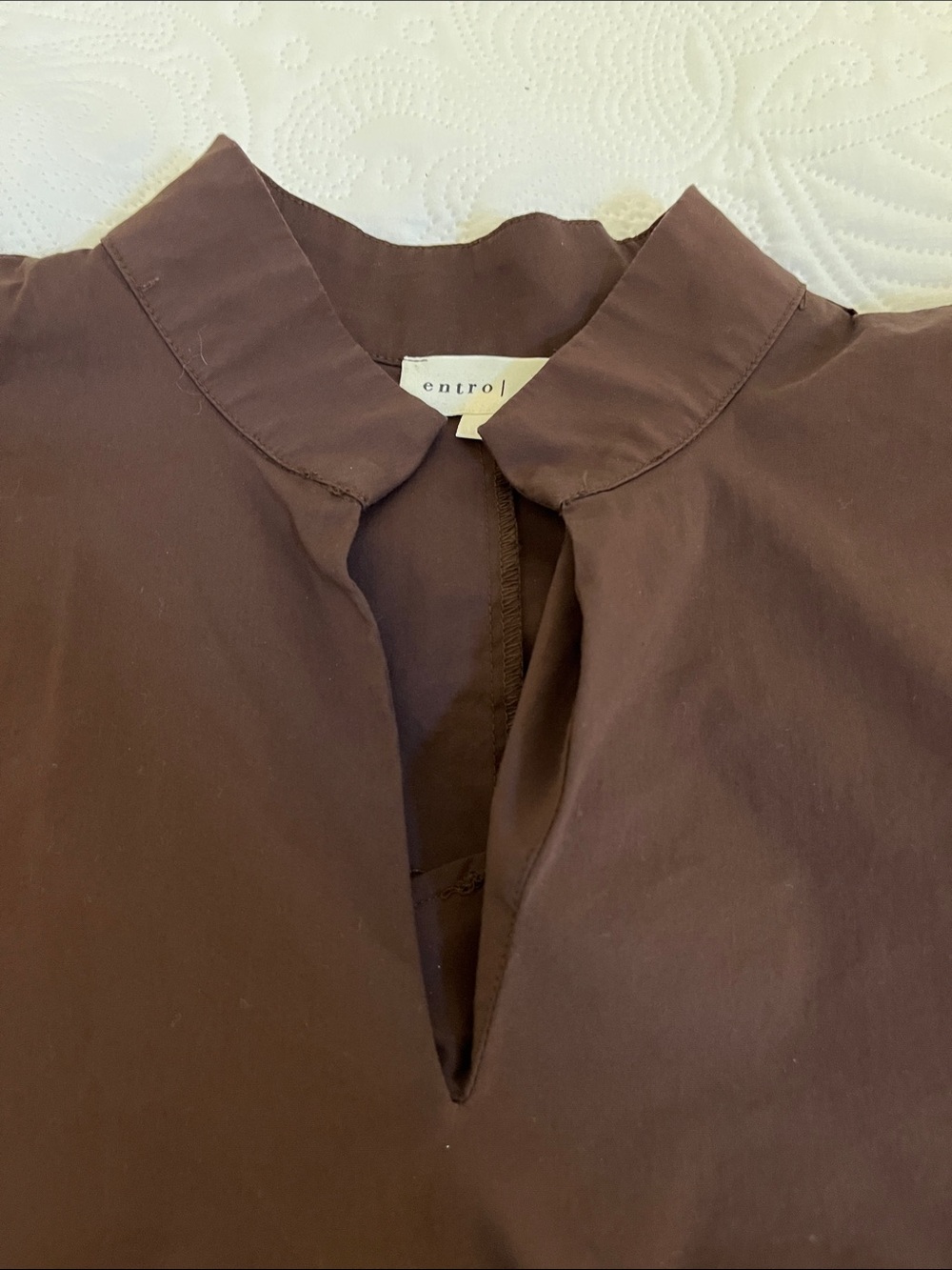 entro Brown Collarless Short-Sleeve Button-Down Shirt L - Picture 8 of 9